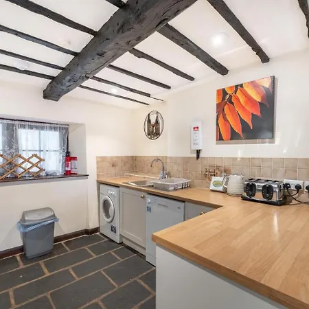 펜션 5 Bed In Ambleside Oc-lr239