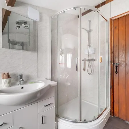 5 Bed In Ambleside Oc-lr239 호크셰드