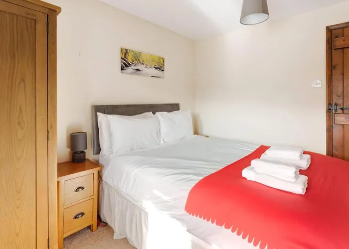 The At Thompson Ground *